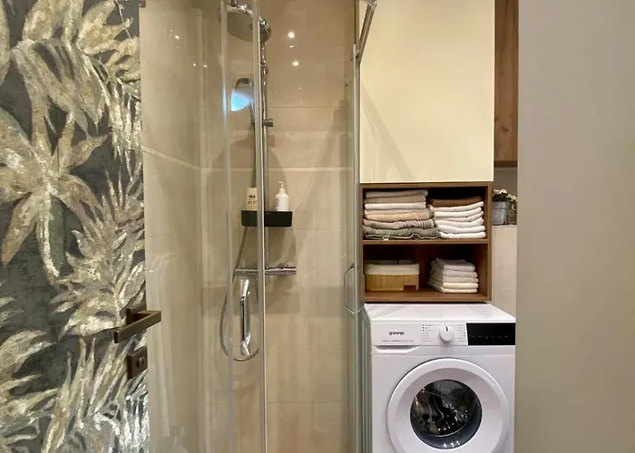 Center 1 * Ποντγορίτσα